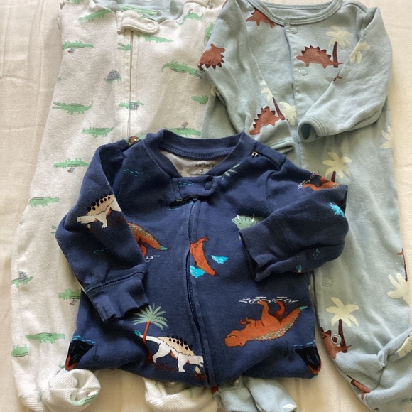 Carter’s baby sleepers - Picture 1 of 4